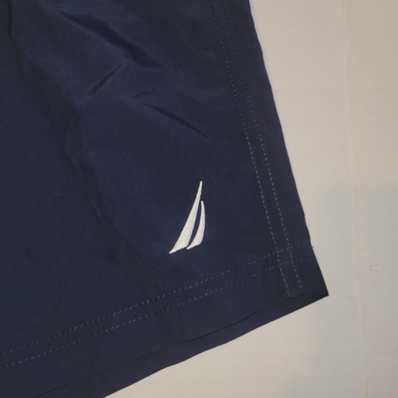 Nautica Mens Classic Fit Colorblock Style Swim Trunks - Size Medium - Picture 5 of 9